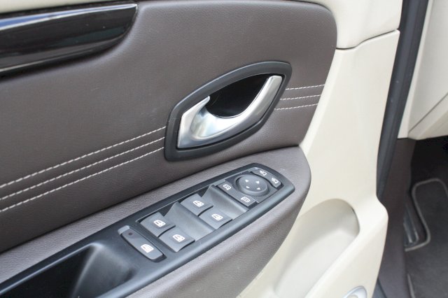 Renault Renault Scenic III 1.5 dCi 110ch FAP Dynamique