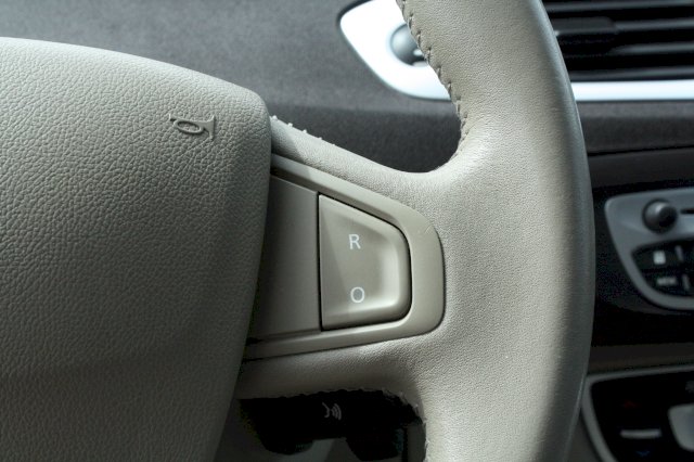 Renault Renault Scenic III 1.5 dCi 110ch FAP Dynamique