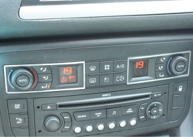 Citroen Citroën C5 CITROËN C5 III 1.6 HDI 110