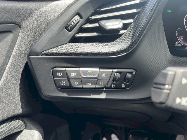 BMW BMW Série 1 III (F40) 118dA 150ch Edition Sport