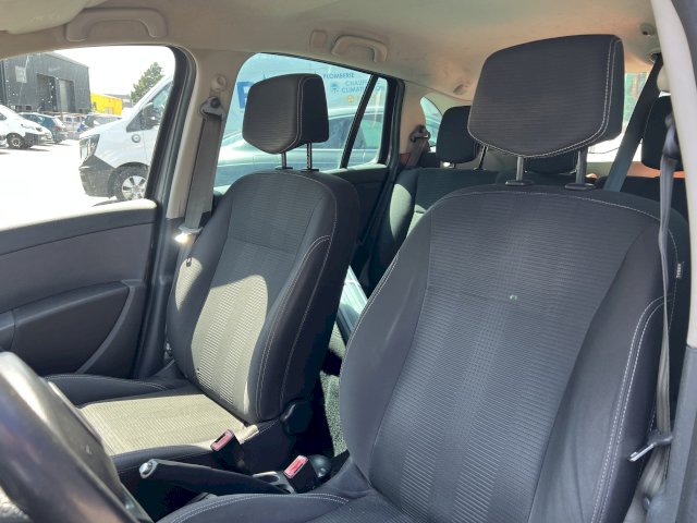 Renault Renault Clio III (B/C85) 1.5 dCi 85ch Dynamique 5p