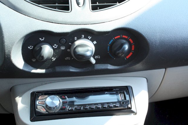 Renault Renault Twingo RENAULT TWINGO II 1.5 DCI
