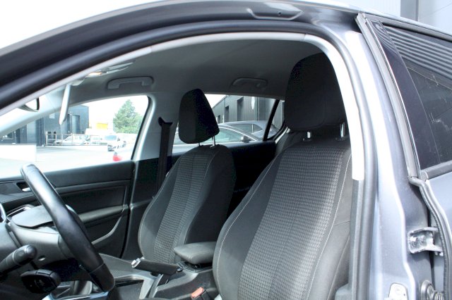Peugeot Peugeot 308 PEUGEOT 308 II 1.2 THP 110