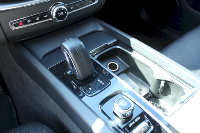 Volvo Volvo XC60 VOLVO XC60 II B4 MILD-HYBRID