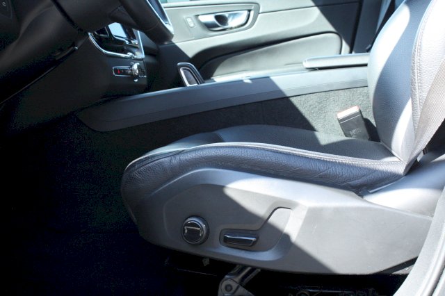 Volvo Volvo XC60 VOLVO XC60 II B4 MILD-HYBRID