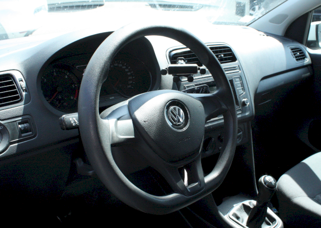 Volkswagen Volkswagen Polo VOLKSWAGEN POLO V 1.4 TDI