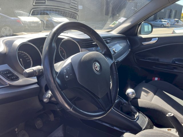 Alfa-Romeo Alfa-Romeo Giulietta 1.6 JTDM 16V