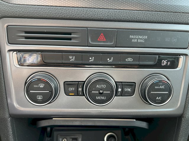 Volkswagen Volkswagen Golf VII 2.0 TDI 150 FAP Lounge DSG6 5p