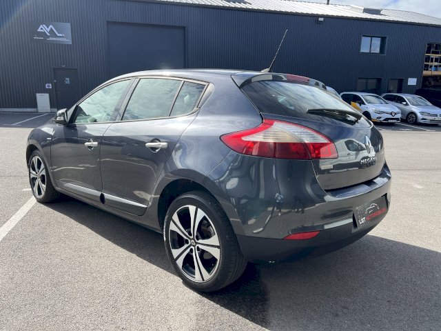 Renault Renault Megane III (B95) 1.5 dCi 110ch FAP Bose EDC eco²