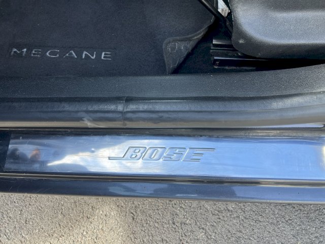 Renault Renault Megane III (B95) 1.5 dCi 110ch FAP Bose EDC eco²