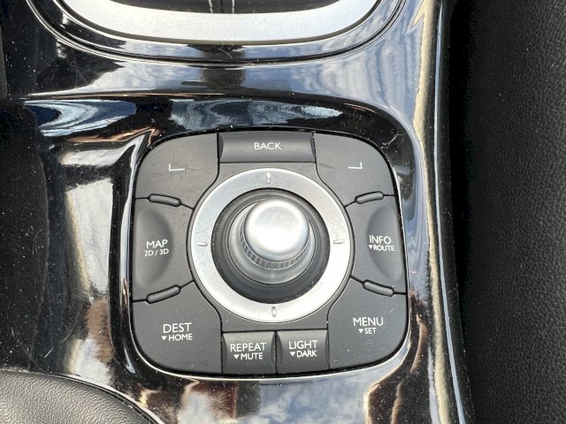 Renault Renault Megane III (B95) 1.5 dCi 110ch FAP Bose EDC eco²