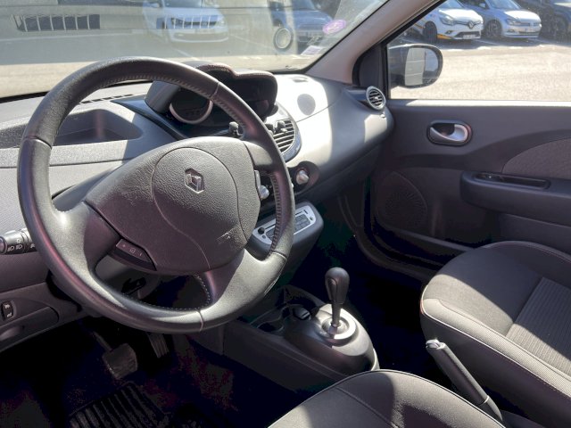 Renault Renault Twingo II (C44) 1.2 LEV 16v 75ch Life eco²
