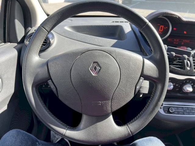 Renault Renault Twingo II (C44) 1.2 LEV 16v 75ch Life eco²