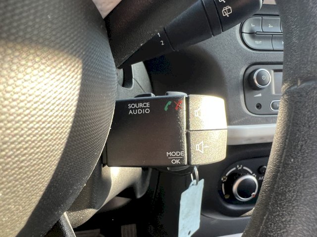 Renault Renault Twingo III (C07) 1.0 SCe 70ch Stop&Start Limited EDC