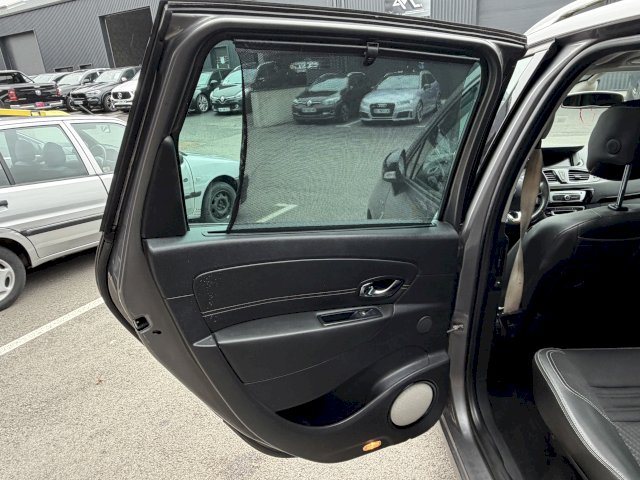 Renault Renault Scenic III (J95) 1.6 dCi 130ch energy Bose eco² 2015