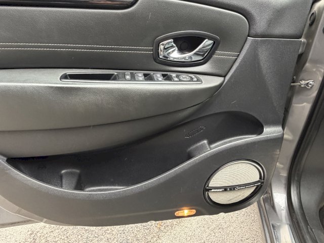 Renault Renault Scenic III (J95) 1.6 dCi 130ch energy Bose eco² 2015