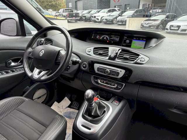 Renault Renault Scenic III (J95) 1.6 dCi 130ch energy Bose eco² 2015