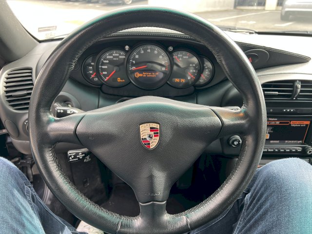 Porsche Porsche 911 III (996) 320ch Carrera BV6