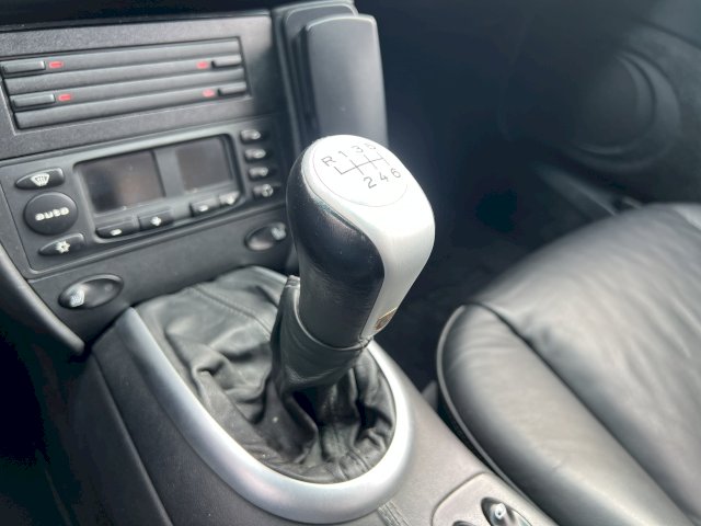 Porsche Porsche 911 III (996) 320ch Carrera BV6