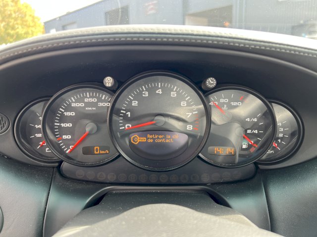 Porsche Porsche 911 III (996) 320ch Carrera BV6
