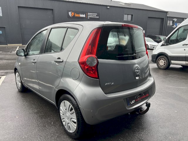 Opel Opel Agila II 1.2 94 Enjoy BVA