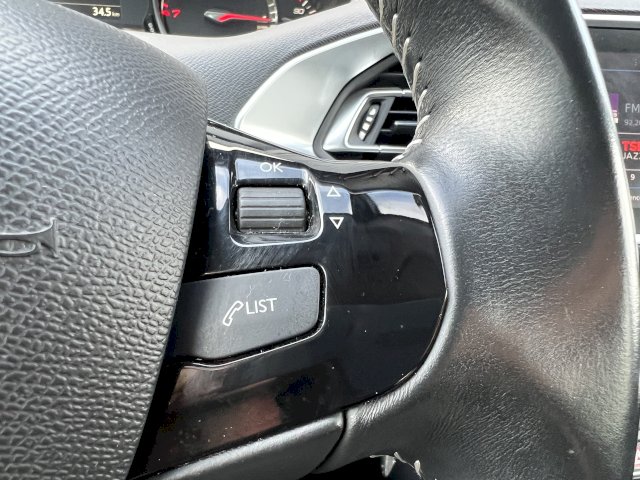 Peugeot Peugeot 308 II (T9) Phase II 1.2 THP 12V BVM6 110 cv