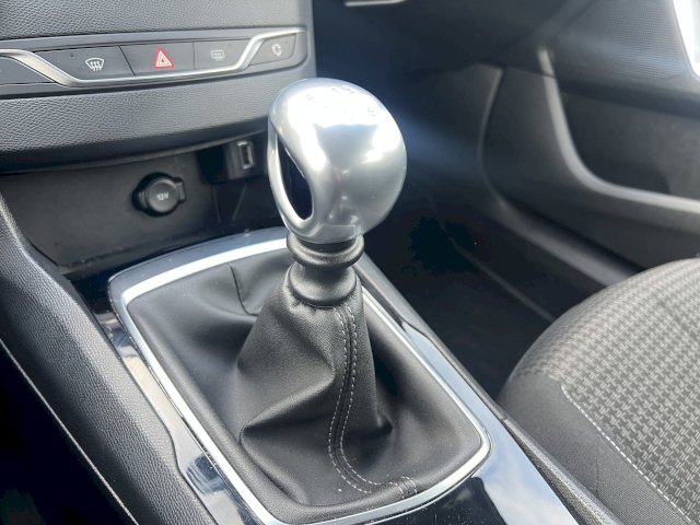 Peugeot Peugeot 308 II (T9) Phase II 1.2 THP 12V BVM6 110 cv