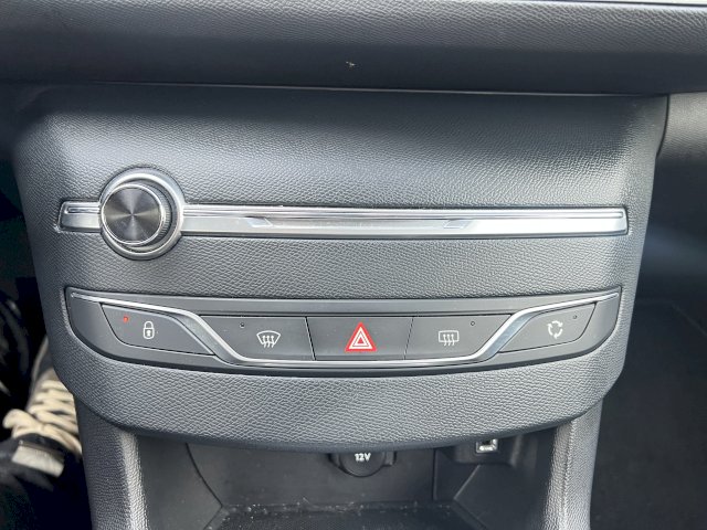 Peugeot Peugeot 308 II (T9) Phase II 1.2 THP 12V BVM6 110 cv