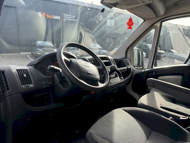 Citroen Citroën Jumper II HDi100 Combi Confort 33 L2H2