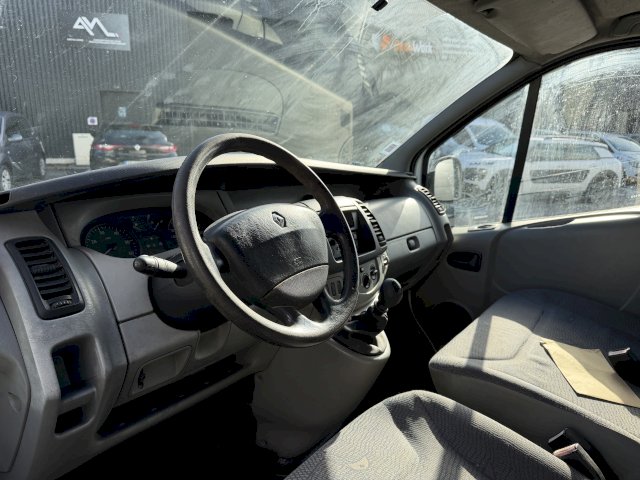 Renault Renault Trafic II L2H1 1200kg 1.9 dCi Fourgon long 100 cv