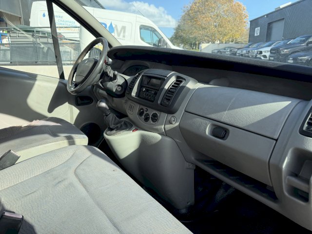 Renault Renault Trafic II L2H1 1200kg 1.9 dCi Fourgon long 100 cv