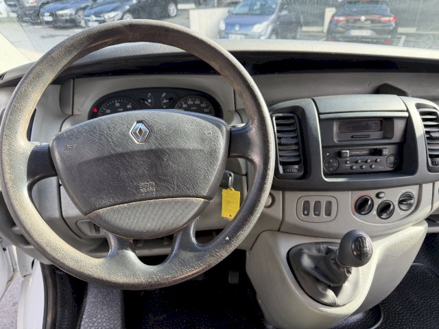 Renault Renault Trafic II L2H1 1200kg 1.9 dCi Fourgon long 100 cv