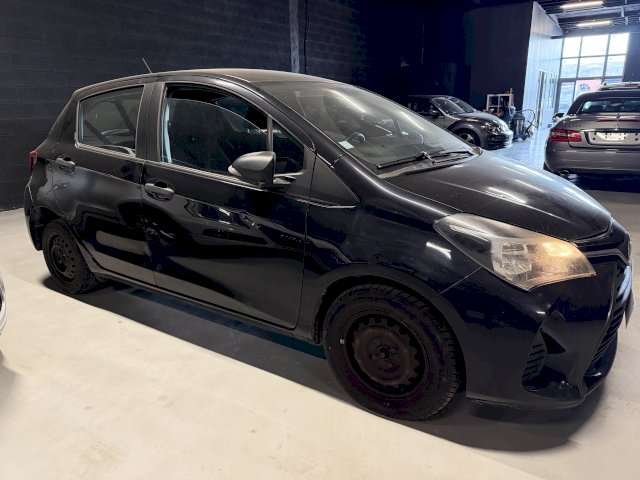 Toyota Toyota Yaris III 100 VVT-i Lounge 5p