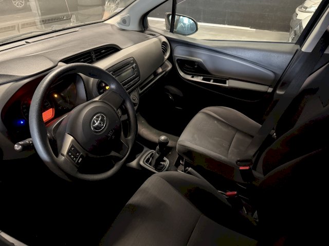 Toyota Toyota Yaris III 100 VVT-i Lounge 5p