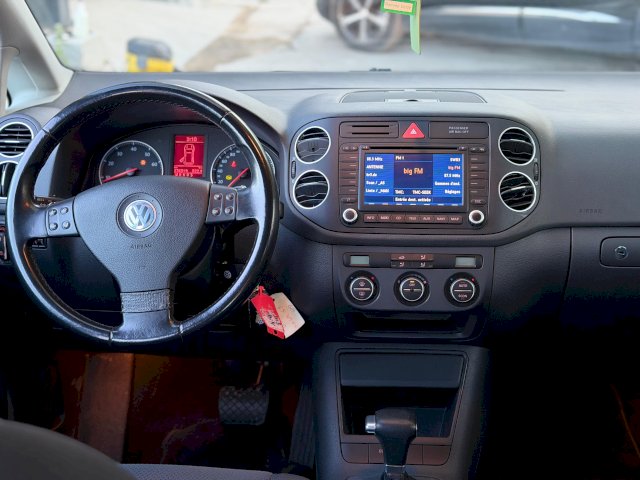 Volkswagen Volkswagen Golf V 2.0 FSI 150 Sport Tiptronic 5p