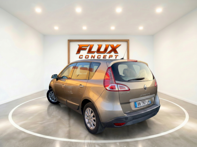 Renault Renault Megane III (B95) 1.9 dCi 130ch FAP Bose eco²