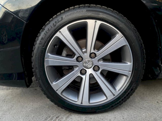 Peugeot Peugeot 308 II 1.6 e-HDi FAP 115ch Allure 5p