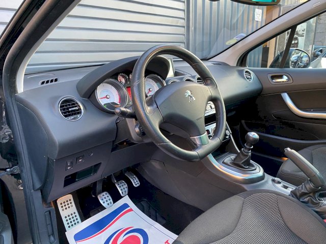 Peugeot Peugeot 308 II 1.6 e-HDi FAP 115ch Allure 5p