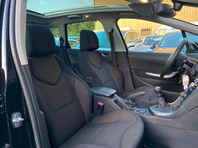 Peugeot Peugeot 308 II 1.6 e-HDi FAP 115ch Allure 5p