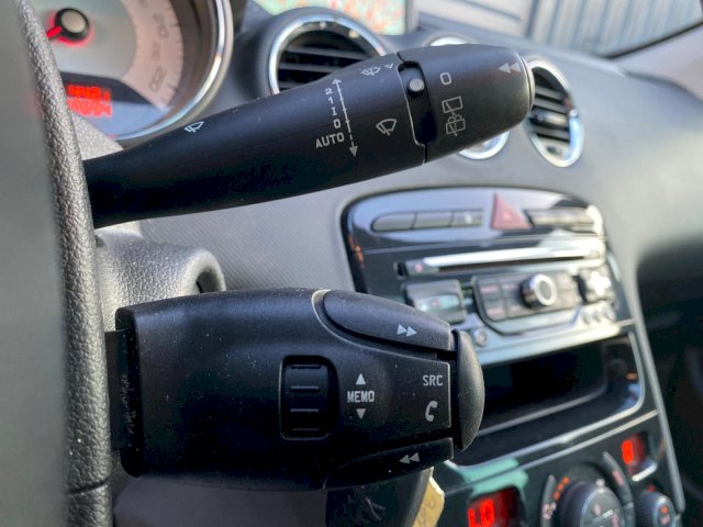 Peugeot Peugeot 308 II 1.6 e-HDi FAP 115ch Allure 5p