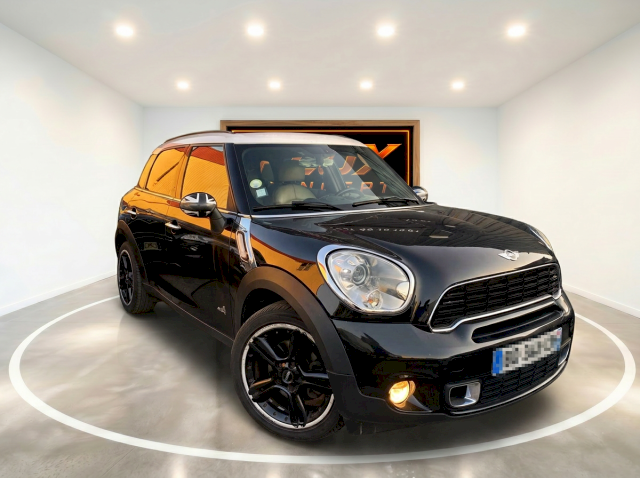 Mini Mini Countryman I (R60) Cooper SD 143ch Pack Red Hot Chili ALL4 BVA