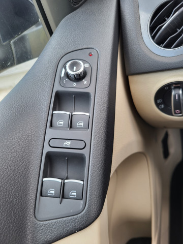 Volkswagen Volkswagen Tiguan 2.0TDI140 Sportline 4Motion+cuir