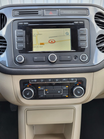 Volkswagen Volkswagen Tiguan 2.0TDI140 Sportline 4Motion+cuir