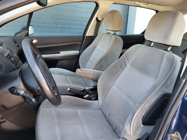 Peugeot Peugeot 307  1.6 HDi110 Executive 5p