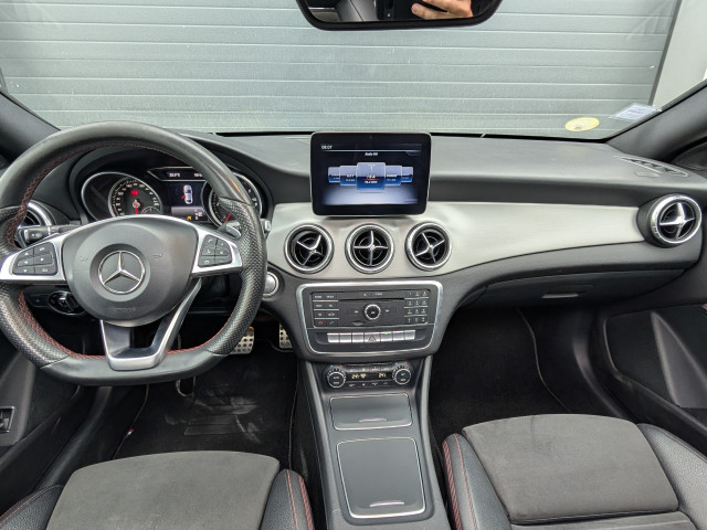 Mercedes-Benz Mercedes-Benz CLA 220 d Fascination 7G-DCT