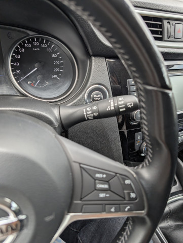 Nissan Nissan Qashqai 1.5 dCi 115ch N-Connecta +Toit pano