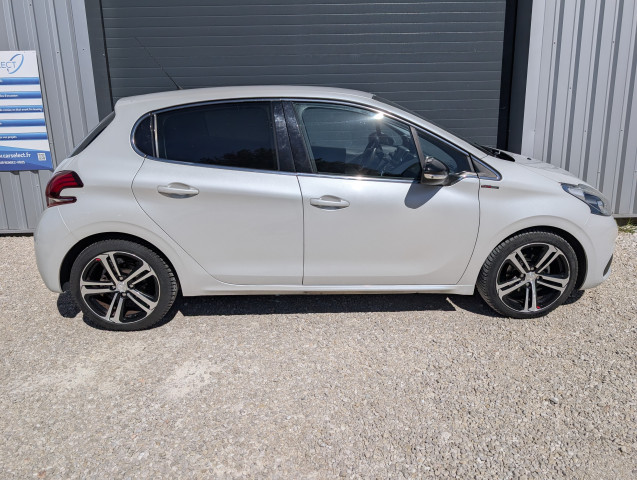 Peugeot Peugeot 208 1.6 HDi 120ch GT Line 