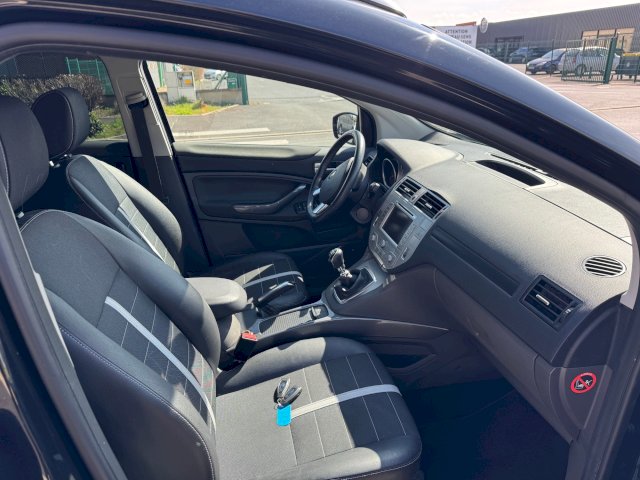 Ford Ford Kuga  2.0 TDCi 140ch FAP Titanium 4x4