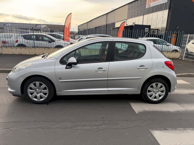Peugeot Peugeot 207  1.4 Urban 5p