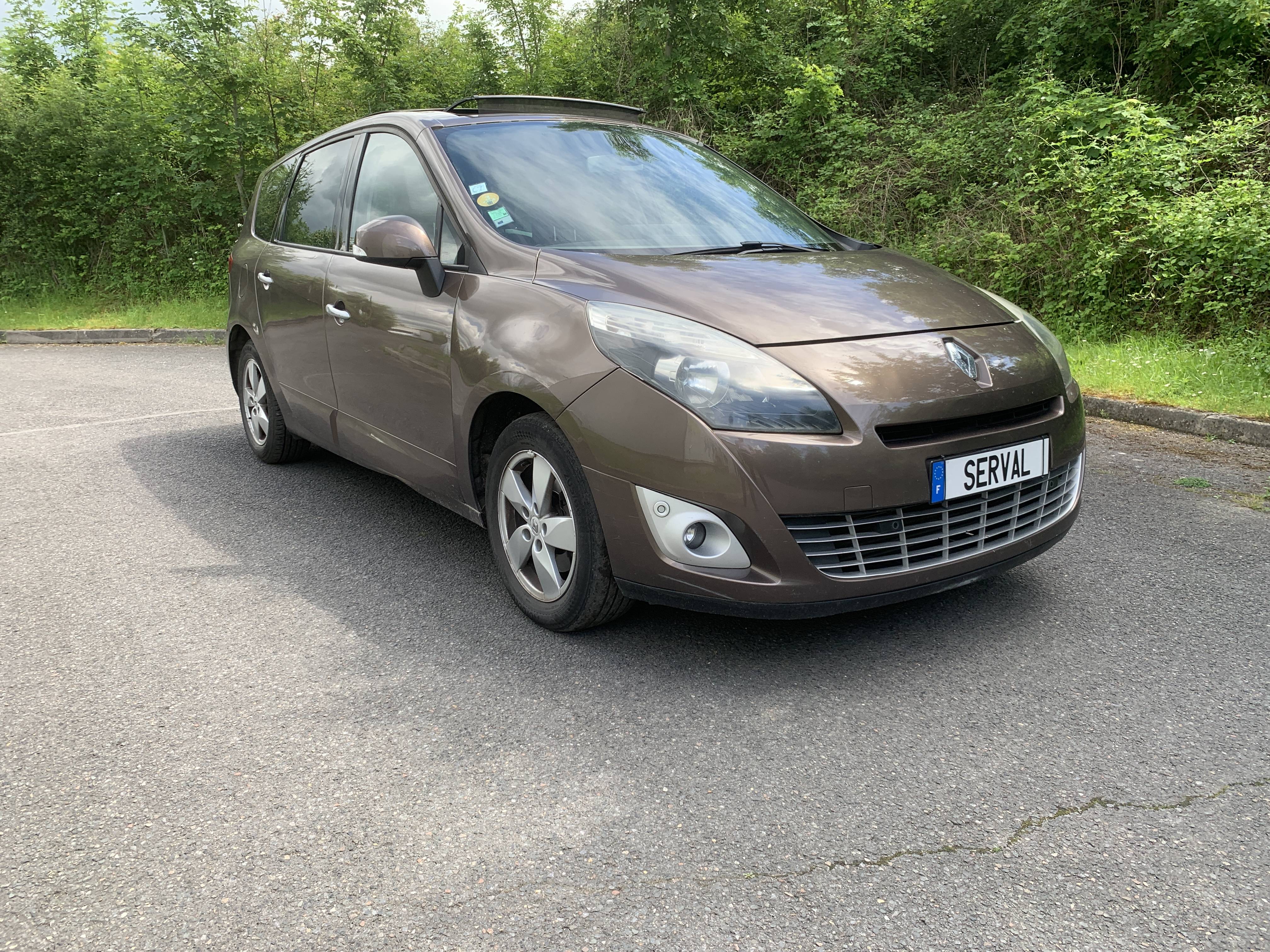 RENAULT GRAND SCENIC